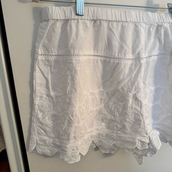 ZARA LACE SHORTS WITH HEMSTITCHING - Picture 4 of 5